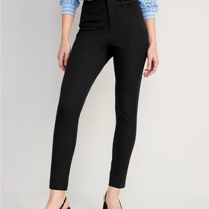 Old Navy Women's Black High Rise Pixie Pants